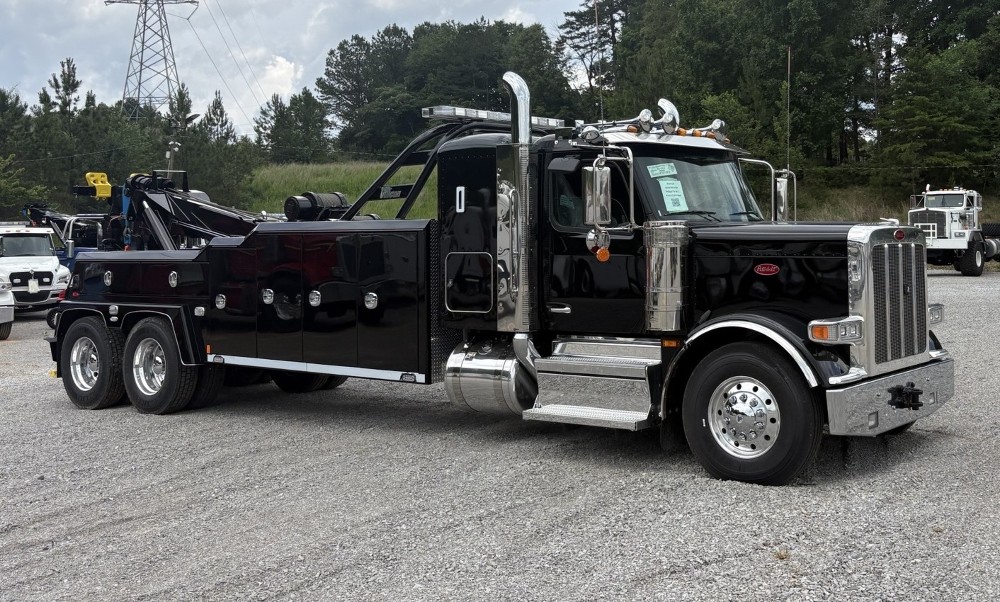 2027 Peterbilt 589 V70 Wrecker (Key# 2132) 1